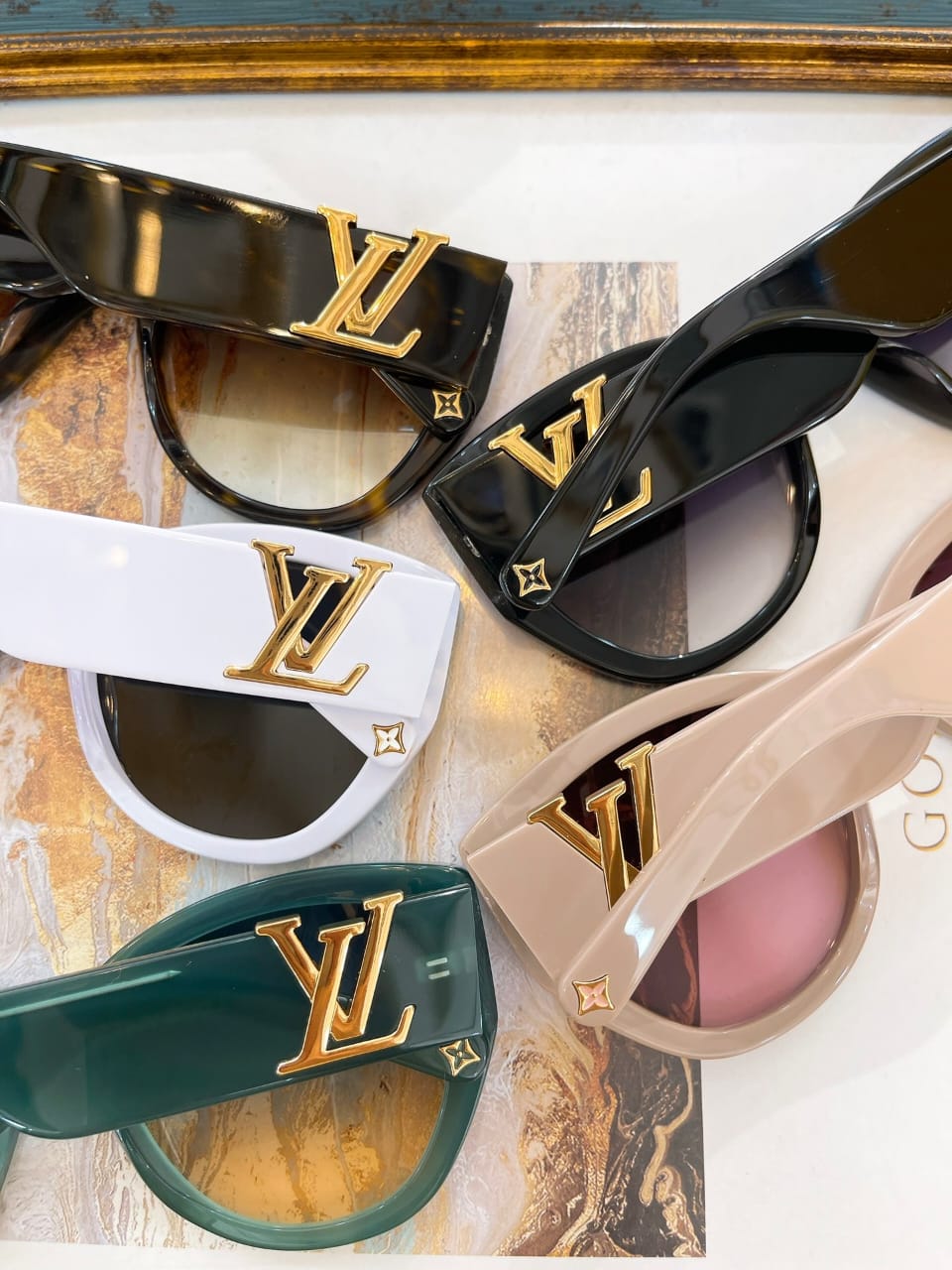 Shop Louis Vuitton Cat Eye Glasses Sunglasses by casaneta